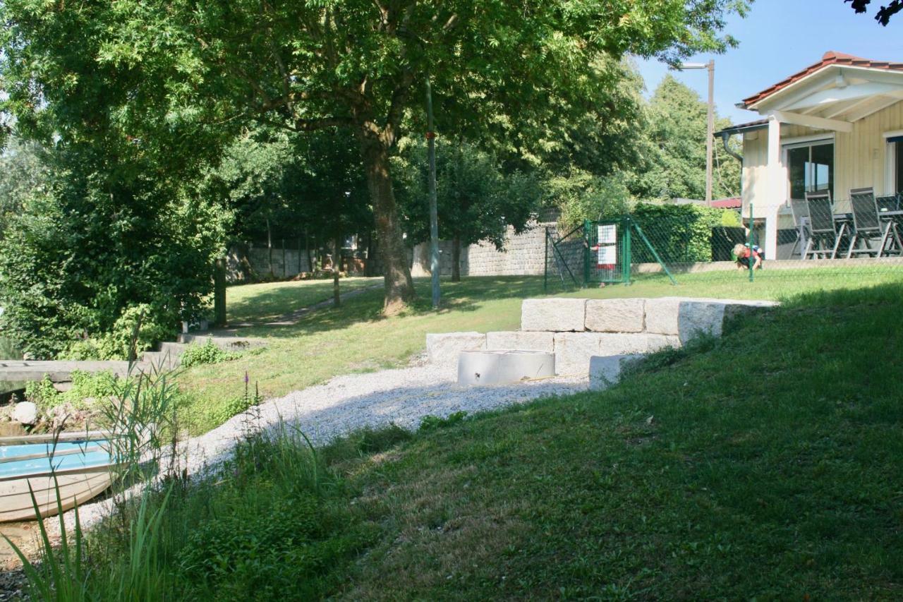 Gaestehaus Gaumenflug Am See ギュンツブルク エクステリア 写真