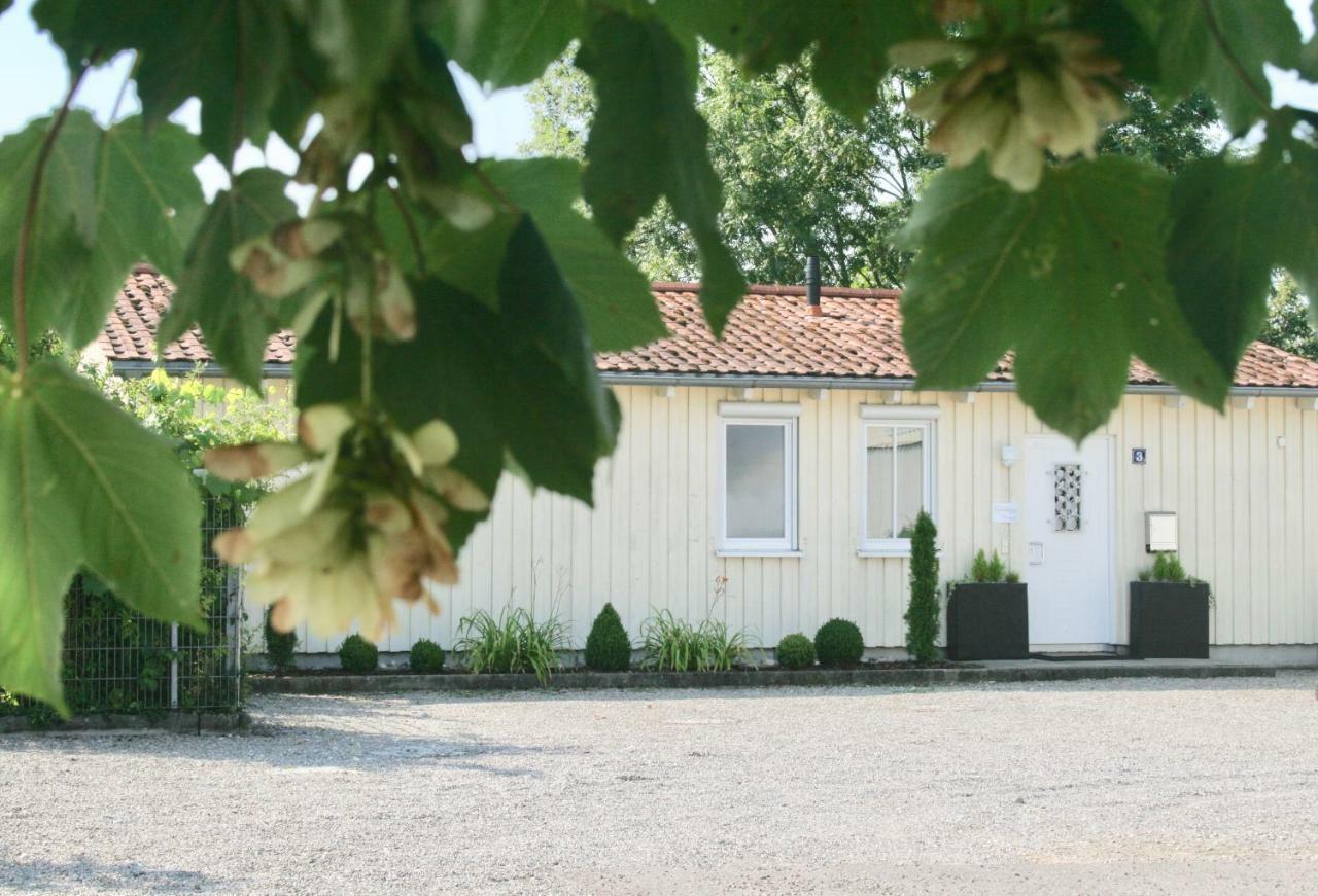 Gaestehaus Gaumenflug Am See ギュンツブルク エクステリア 写真